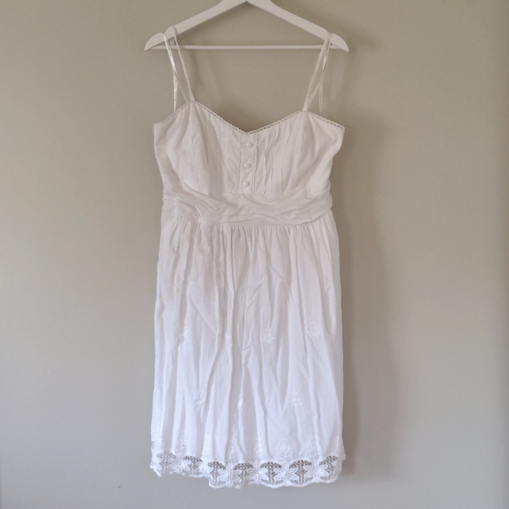 City Triangles White Lace Dress Size 16